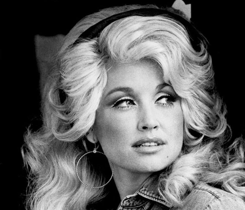 Remembering Dolly Parton: A Legend of Grace and Generosity